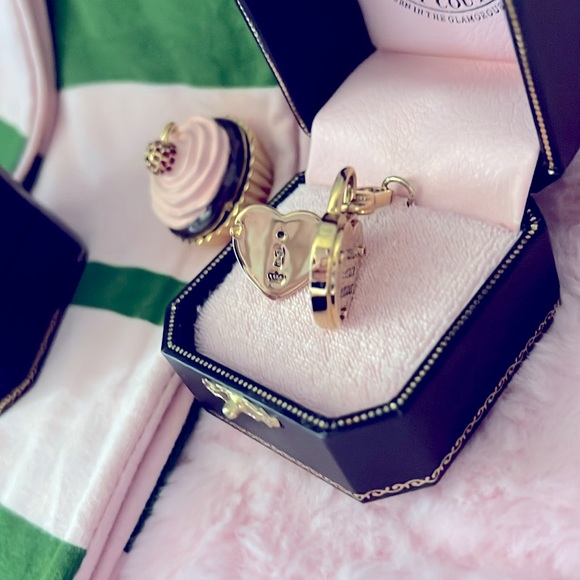JUICY COUTURE HEART PADLOCK CHARM- RARE🔓🩷✨Gold - Picture 7 of 11